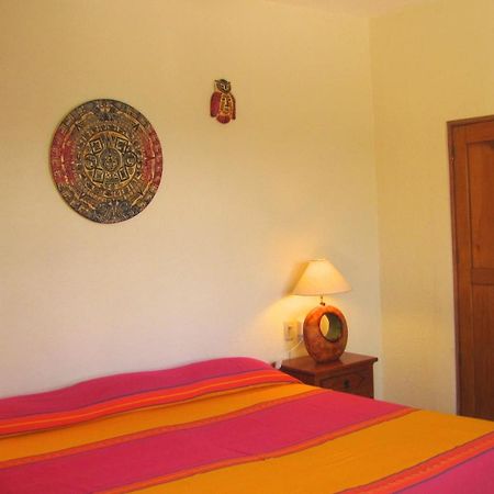 Hotel La Paloma Oceanfront Retreat à San Patricio - Melaque Chambre photo